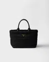 Prada Mittelgrosse Tote Bag Aus Gepolstertem Re-nylon Und Leder