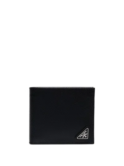 Prada Men Portafoglio Bi-fold Con Portamonete In Pelle Saffiano In Black
