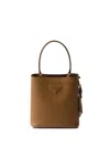 Prada Mini Panier Beuteltasche In Braun