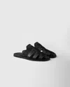 Prada Mules Im Fischer-stil Aus Leder In Schwarz