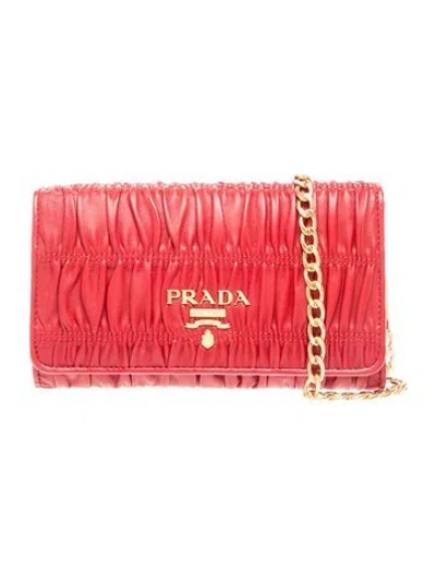 Pre-owned Prada Nappa Gaufre Leather Clutch In Red