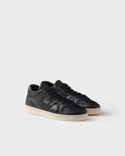 Prada Sneaker Aus Nappa-leder In Schwarz