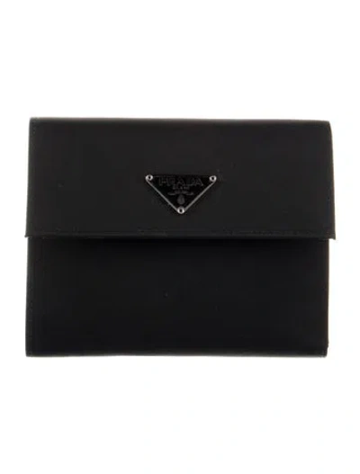 Pre-owned Prada Nylon Wallet In Black