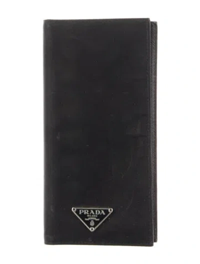 Pre-owned Prada Nylon Wallet In Black