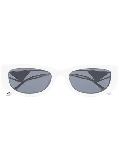 Prada Opr14ys Triangle-logo Sunglasses In Weiss