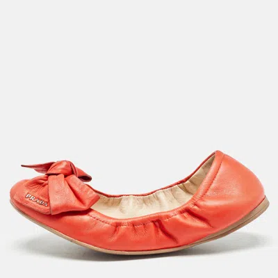 Pre-owned Prada Orange Leather Bow Logo Scrunch Ballet Flats Size 37