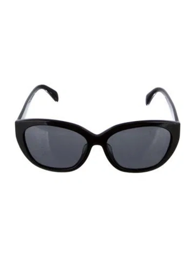 Pre-owned Prada Oversize Tinted Sunglasses In Black