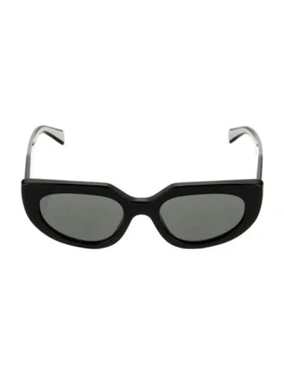Pre-owned Prada Oversize Tinted Sunglasses In Black