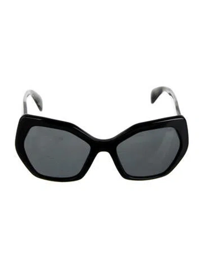 Pre-owned Prada Oversize Tinted Sunglasses In Black