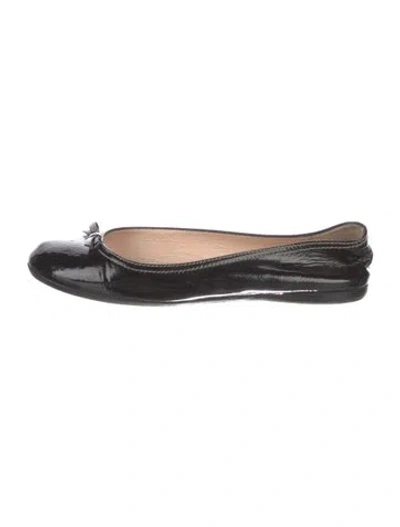 Pre-owned Prada Patent Leather Bow Accents Ballet Flats In Black