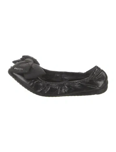 Pre-owned Prada Patent Leather Bow Accents Ballet Flats In Black