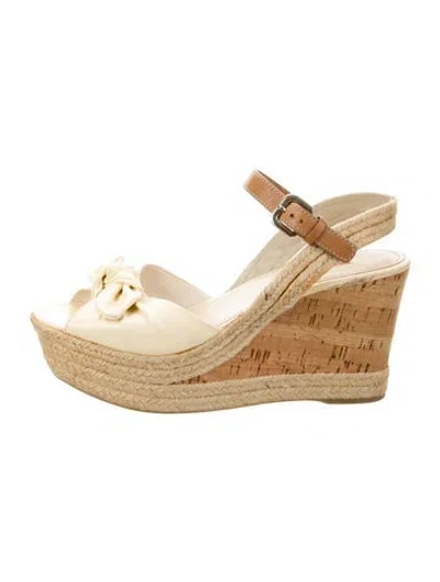 Pre-owned Prada Patent Leather Bow Accents Espadrilles In Neutral