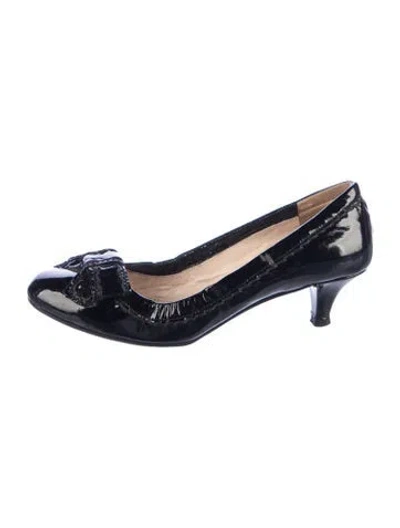 Pre-owned Prada Patent Leather Bow Accents Pumps In Blue
