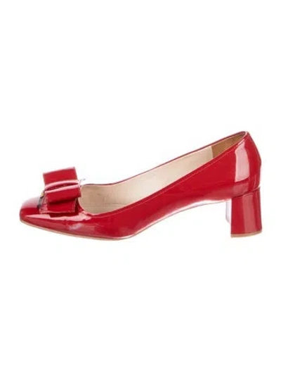 Pre-owned Prada Patent Leather Bow Accents Pumps In Red