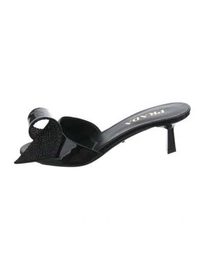 Pre-owned Prada Patent Leather Bow Accents Slides In Black