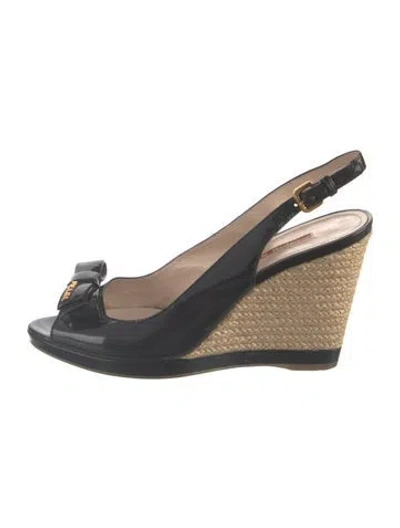 Pre-owned Prada Patent Leather Bow Accents Slingback Pumps In Black