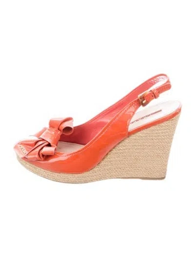 Pre-owned Prada Patent Leather Bow Accents Slingback Pumps In Orange
