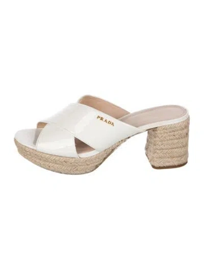 Pre-owned Prada Patent Leather Braided Accents Sandals In White