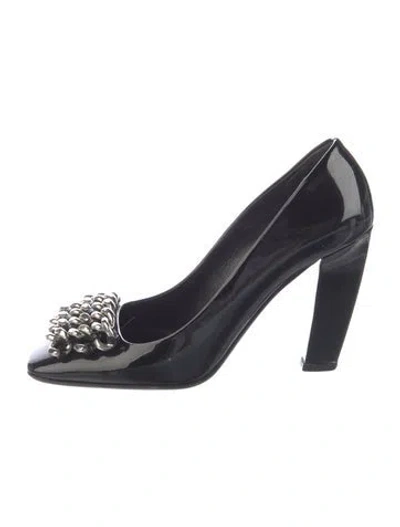 Pre-owned Prada Patent Leather Chain-link Accents Pumps In Blue