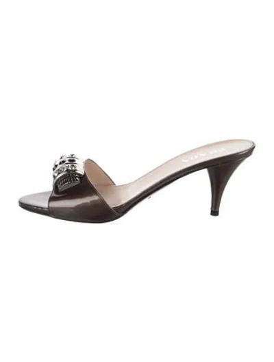 Pre-owned Prada Patent Leather Crystal Embellishments Sandals In Brown