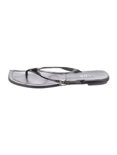 Pre-owned Prada Patent Leather Embroidered Accent Flip Flops In Black
