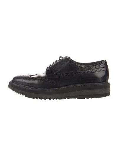 Pre-owned Prada Patent Leather Eyelet Trim Oxfords In Black
