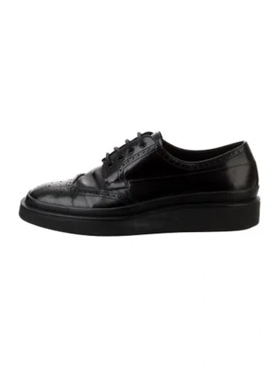 Pre-owned Prada Patent Leather Eyelet Trim Oxfords In Black