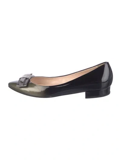 Pre-owned Prada Patent Leather Flats In Black