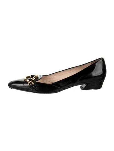 Pre-owned Prada Patent Leather Flats In Black