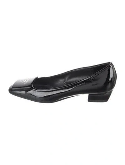 Pre-owned Prada Patent Leather Flats In Black