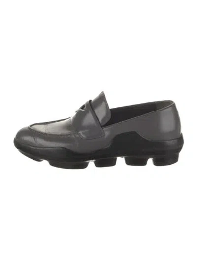 Pre-owned Prada Patent Leather Flats In Gray