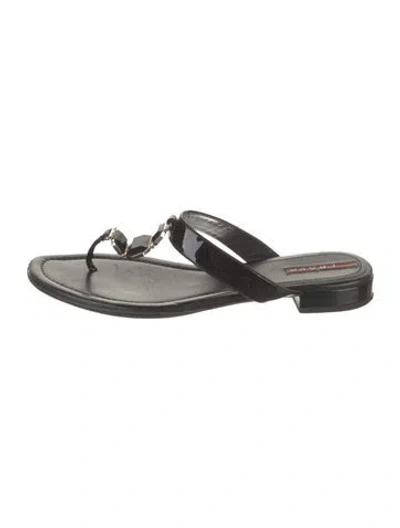 Pre-owned Prada Patent Leather Flip Flops In Black