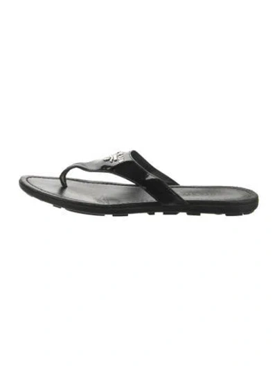 Pre-owned Prada Patent Leather Flip Flops In Black