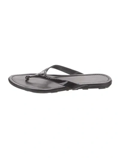 Pre-owned Prada Patent Leather Flip Flops In Black