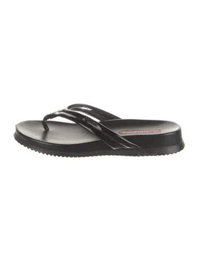 Pre-owned Prada Patent Leather Flip Flops In Black