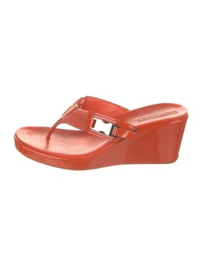 Pre-owned Prada Patent Leather Flip Flops In Orange