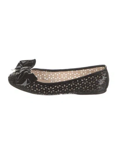 Pre-owned Prada Patent Leather Lace Pattern Ballet Flats In Black
