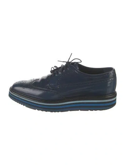 Pre-owned Prada Patent Leather Lasercut Accents Brogues In Black