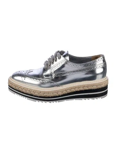 Pre-owned Prada Patent Leather Lasercut Accents Oxfords