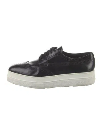 Pre-owned Prada Patent Leather Lasercut Accents Oxfords In Black
