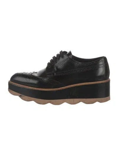 Pre-owned Prada Patent Leather Lasercut Accents Oxfords In Black