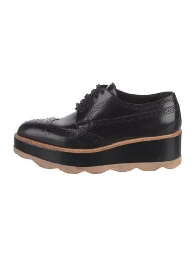 Pre-owned Prada Patent Leather Lasercut Accents Oxfords In Black