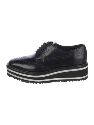 Pre-owned Prada Patent Leather Lasercut Accents Oxfords In Black