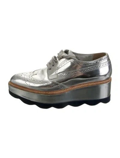 Pre-owned Prada Patent Leather Lasercut Accents Oxfords In Metallic/silver