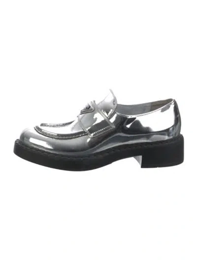 Pre-owned Prada Patent Leather Oxfords