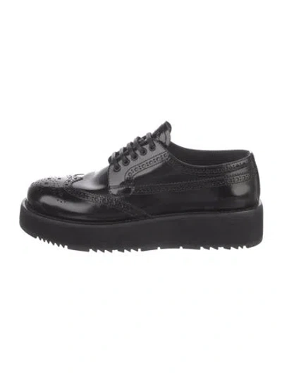 Pre-owned Prada Patent Leather Oxfords In Black