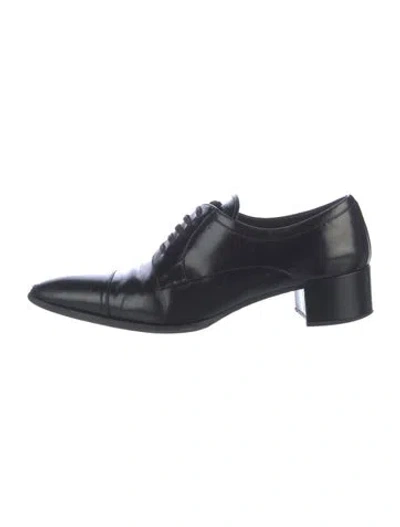 Pre-owned Prada Patent Leather Oxfords In Black