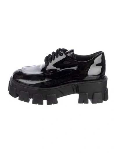 Pre-owned Prada Patent Leather Oxfords In Black