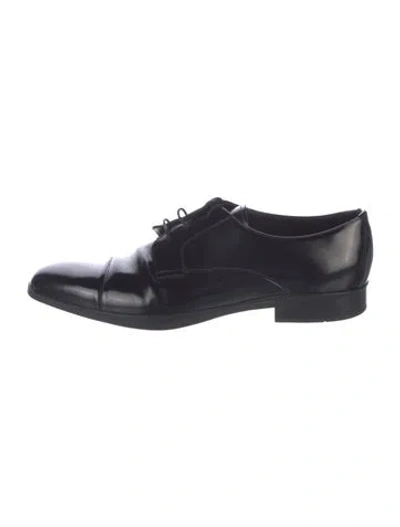 Pre-owned Prada Patent Leather Oxfords In Black