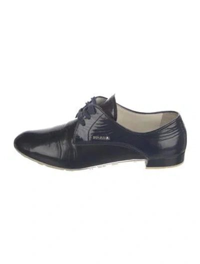 Pre-owned Prada Patent Leather Oxfords In Blue